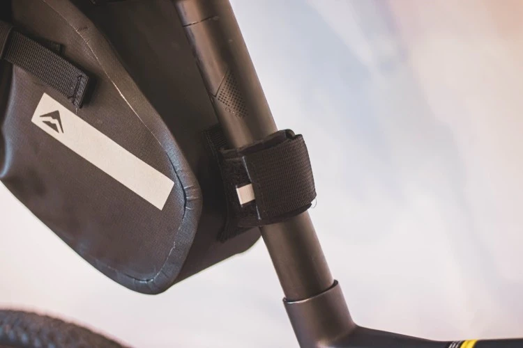 BOLSA SILLIN GRAVEL MERIDA IMPERMEABLE NEGRO 6 BOLSA SILLIN GRAVEL MERIDA IMPERMEABLE NEGRO - Imagen 4